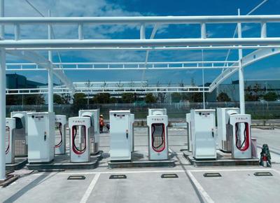 特斯拉新能源電動(dòng)汽車充電站的建設(shè)與未來(lái)布局